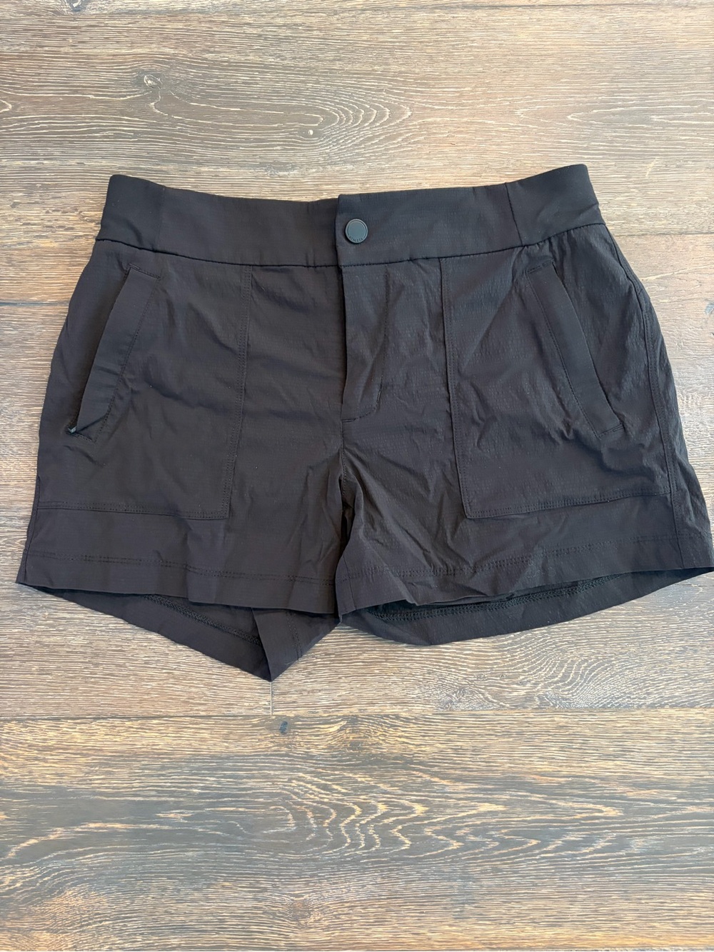 Athleta Black Women's Trekkie Hike Shorts with Button/Zipper Closure
